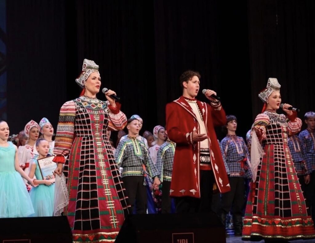Гала-концерт регионального этапа VI Всероссийского фестиваля народно-сценического искусства «Танцуй и пой, моя Россия!» 