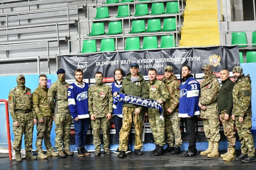 Участники СВО посетили игру хоккейного клуба «Буран» 