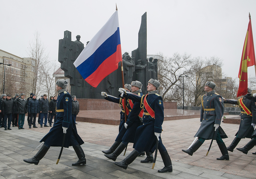 День неизвестного солдата - в соответствии с Федеральным законом Российской Федерации от 4 ноября 2014 года № 340-ФЗ - отмечается ежегодно 3 декабря