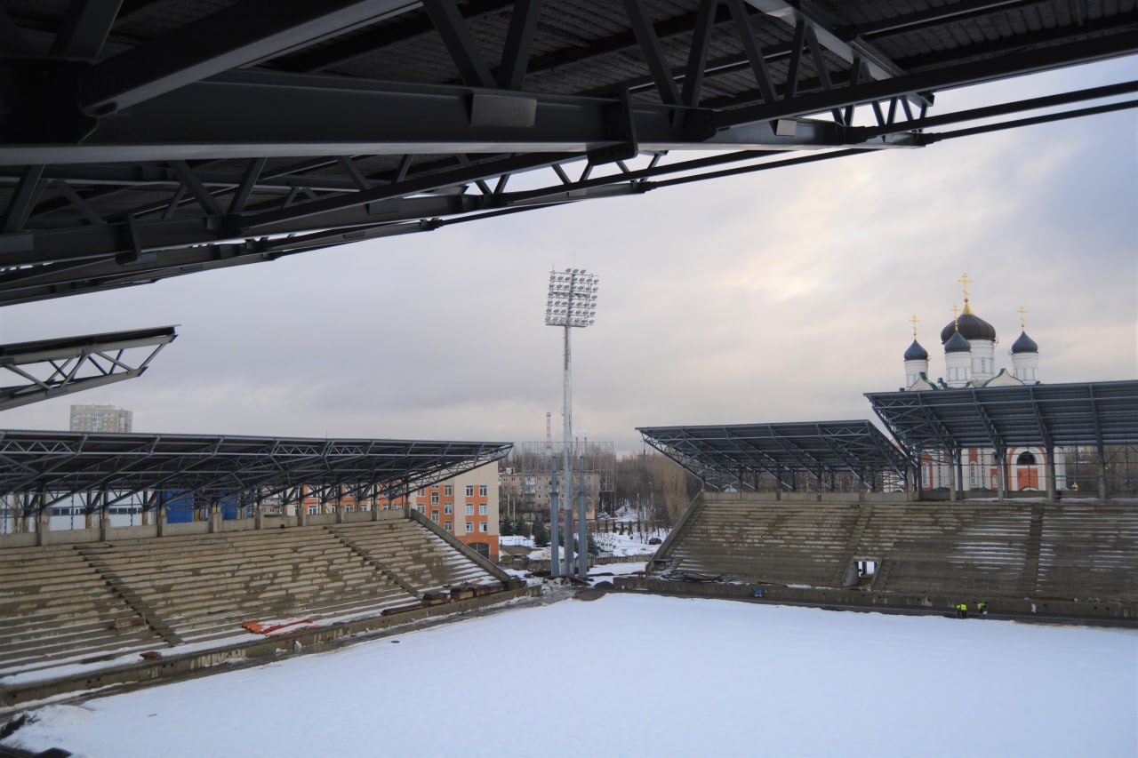 Реновация стадиона «Факел» завершиться к 1 июня 2024 года. Губернатором Воронежской области было указано на слишком долгую доработку и корректировку документации.